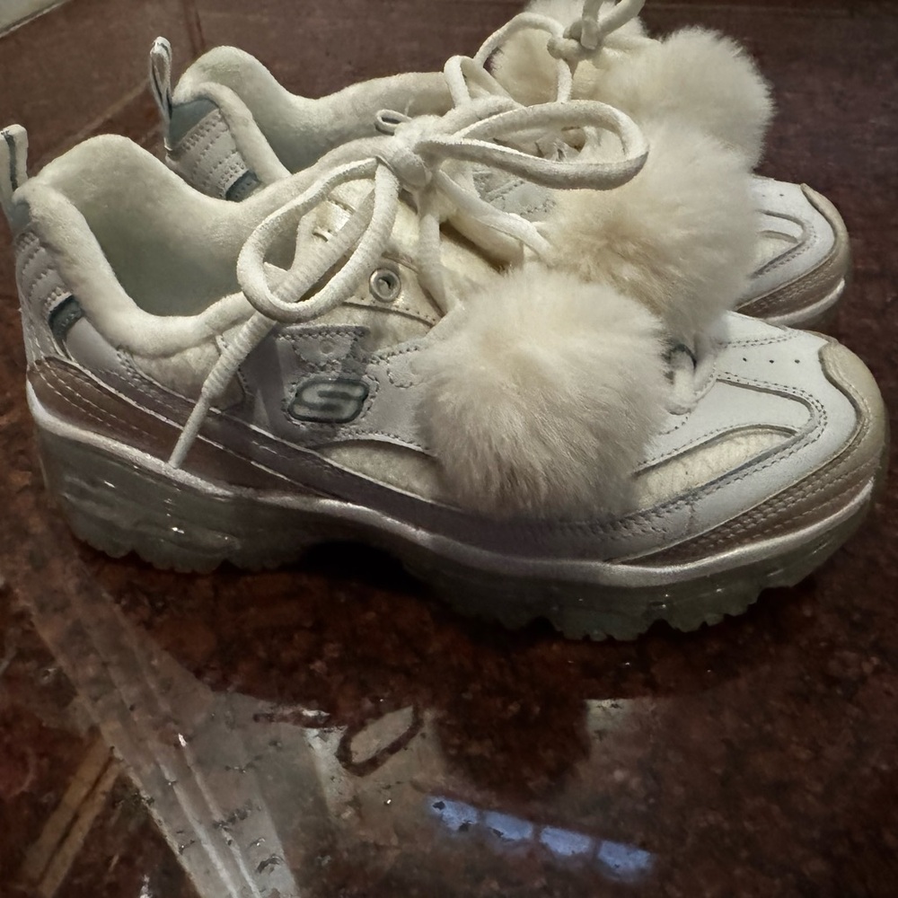 Skechers Women D'lites Sneaker Lace Tennis Shoes SIZE 6 White/Blue SNOWBALLS